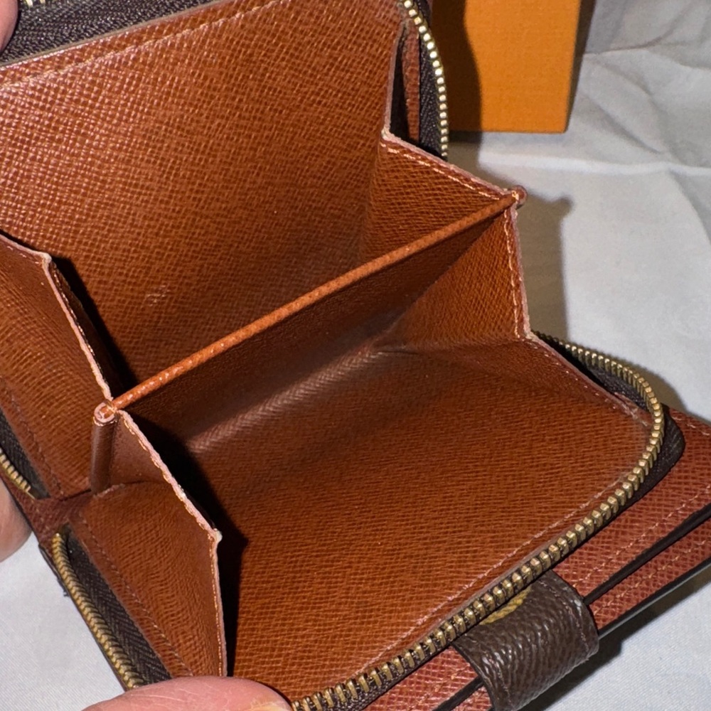 Authentic Louis Vuitton Compact Monogram Wallet - Picture 8 of 12